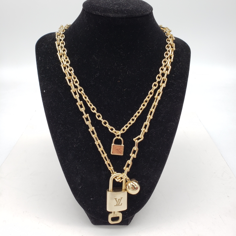 Authentic Louis Vuitton Lock & Key W/ Unbranded Stainless Steel Gold Heart Chain